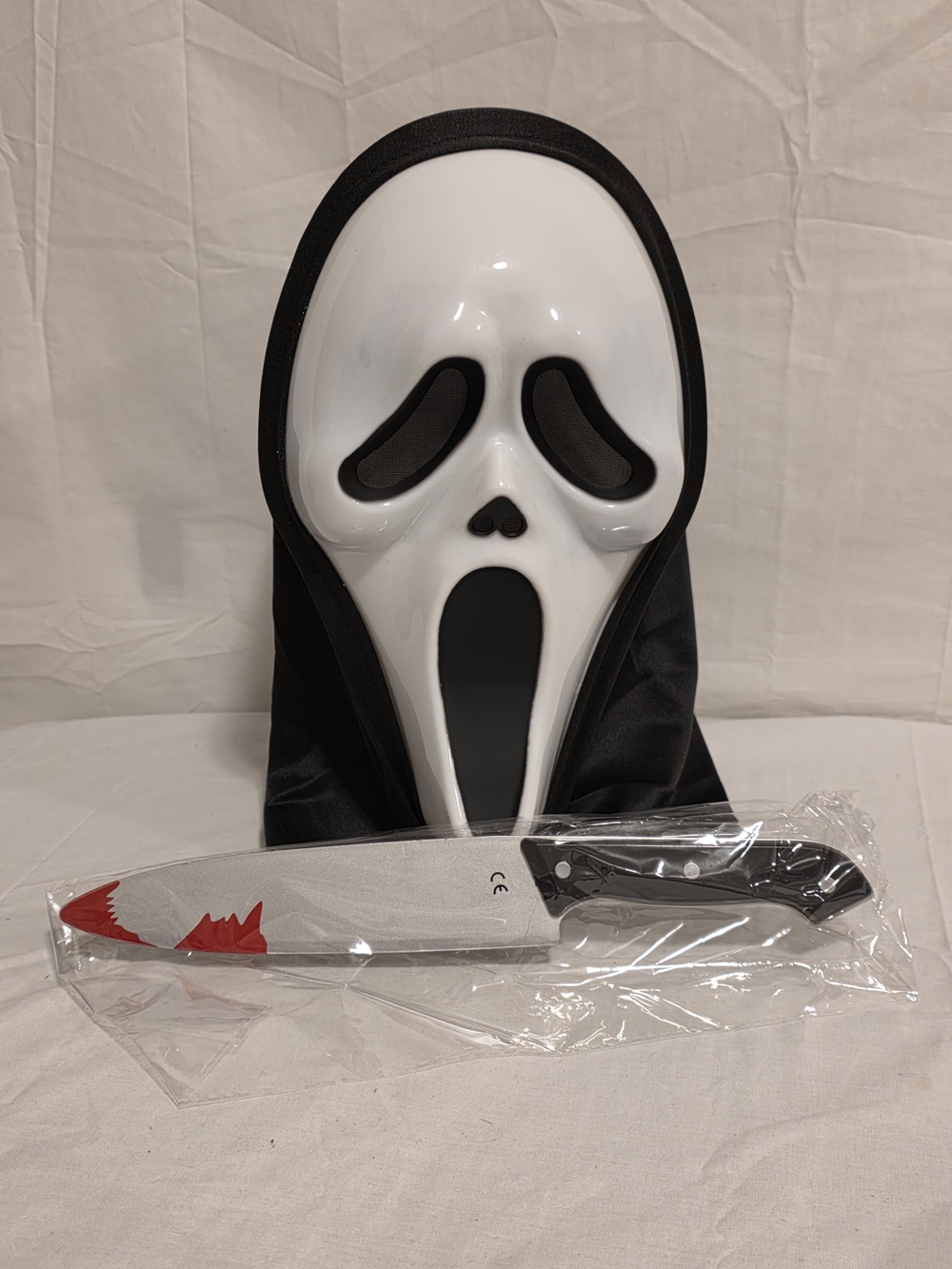 NEW Scream Ghostface Mask with Knife Halloween Scary Costume Cosplay Dress Up